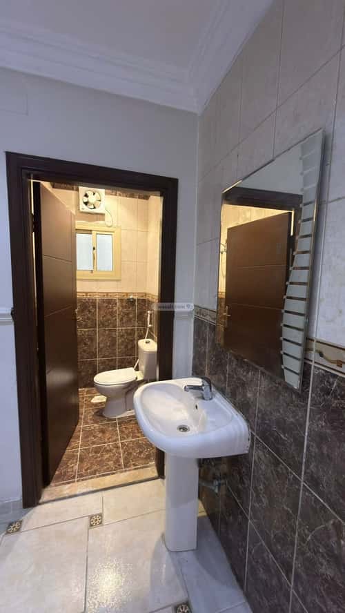 2 bedroom apartment in Al Nuzhah 4