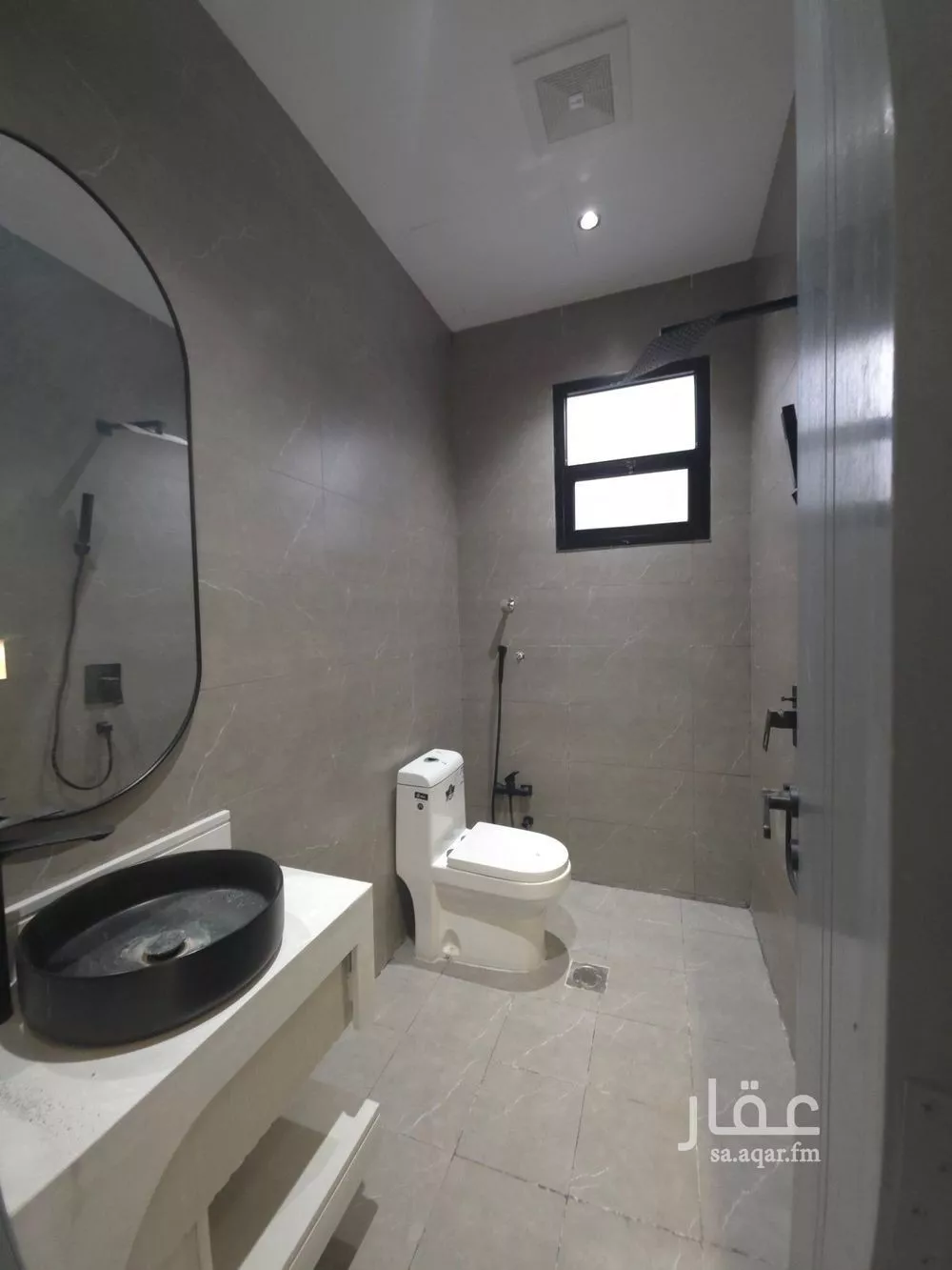 5 bedroom apartment in Al Janadriyah 16