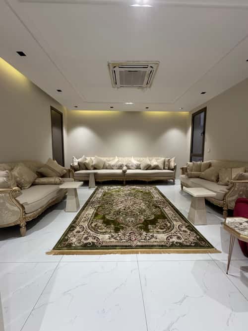 6 bedroom villa in Az Zomorod 11