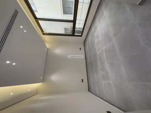 4 bedroom apartment in Al Rawdah 6