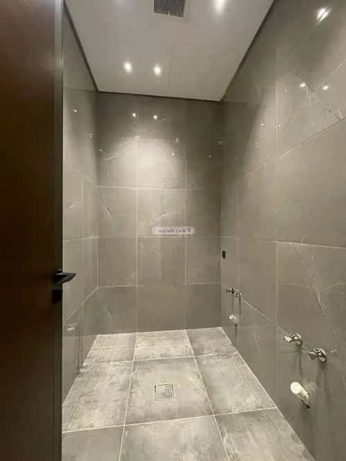 4 bedroom apartment in Al Rawdah 5