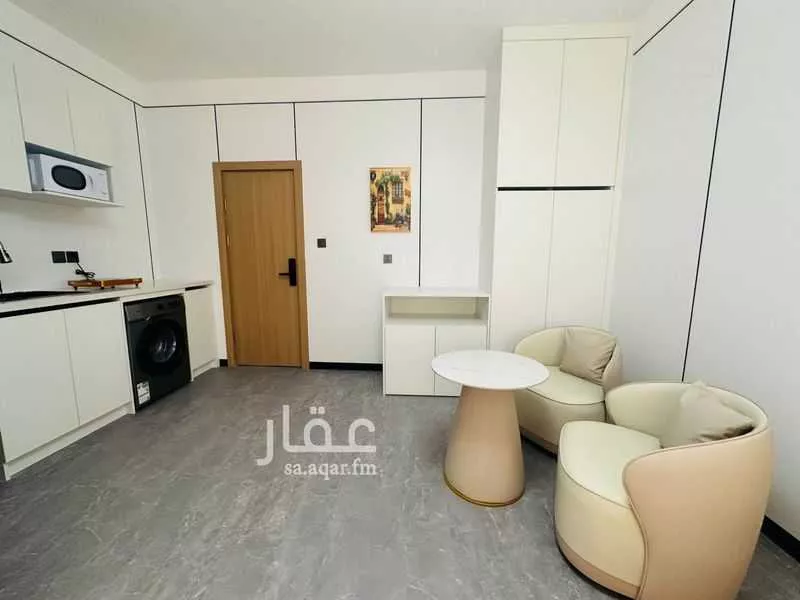 عمارة 888 م² في العقيق 6