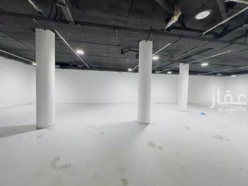 1050 sqm building in Al Aridh 13