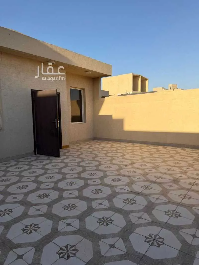 3 bedroom floor in Al Aridh 7