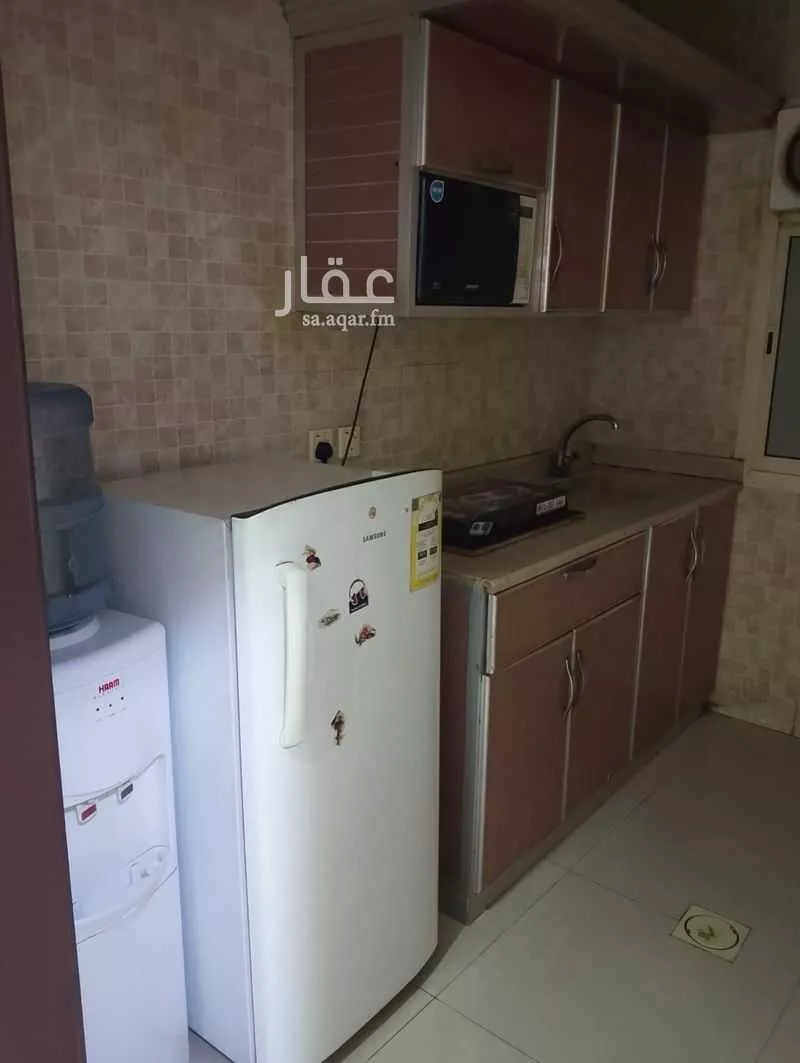 شقة 1 غرف في العزيزية 3