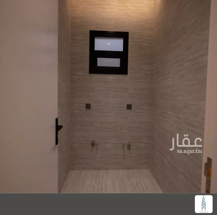 شقة 4 غرف في عرقة 13