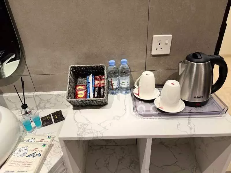 1 bedroom floor in Al Maizilah 7