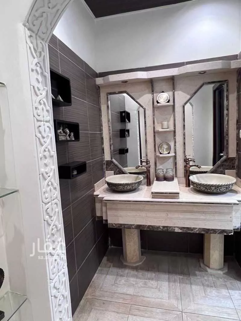 4 bedroom apartment in Ishbiliyah, Riyadh 5