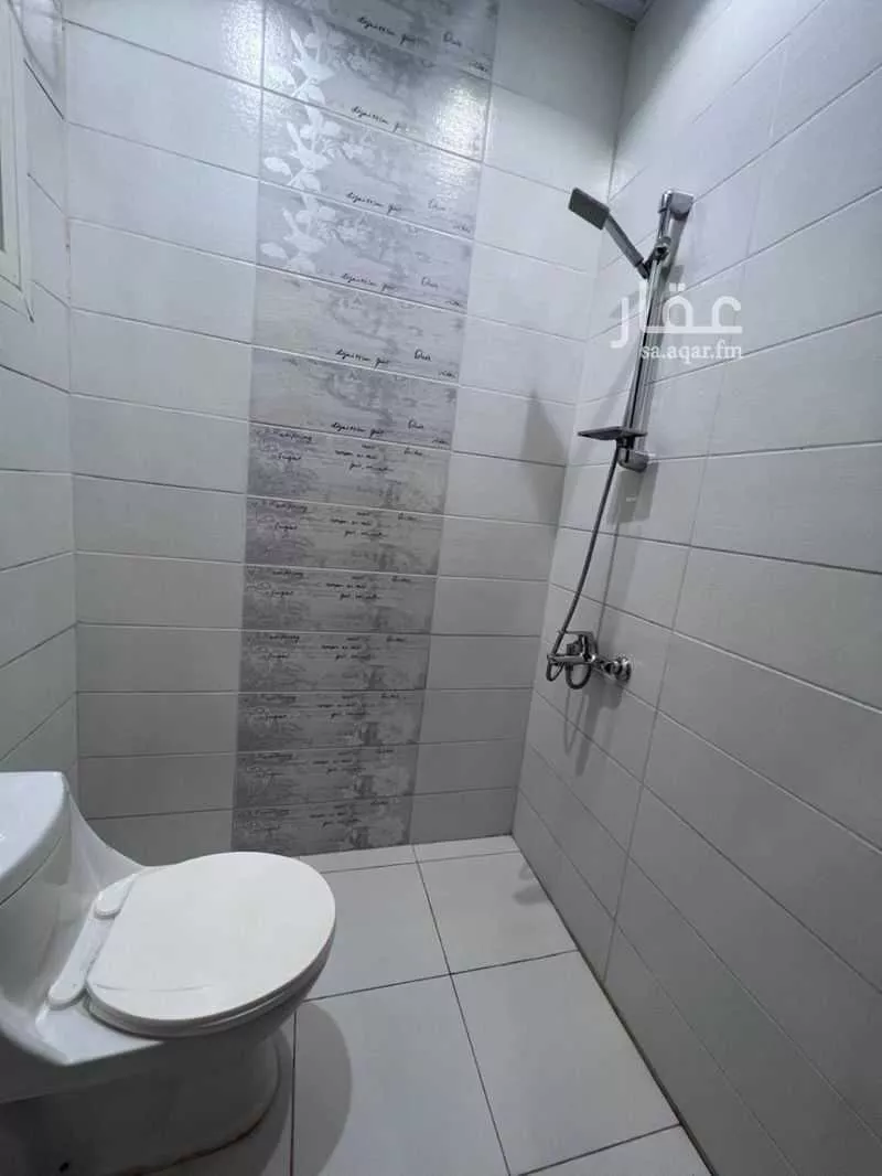 4 bedroom apartment in Ishbiliyah, Riyadh 6