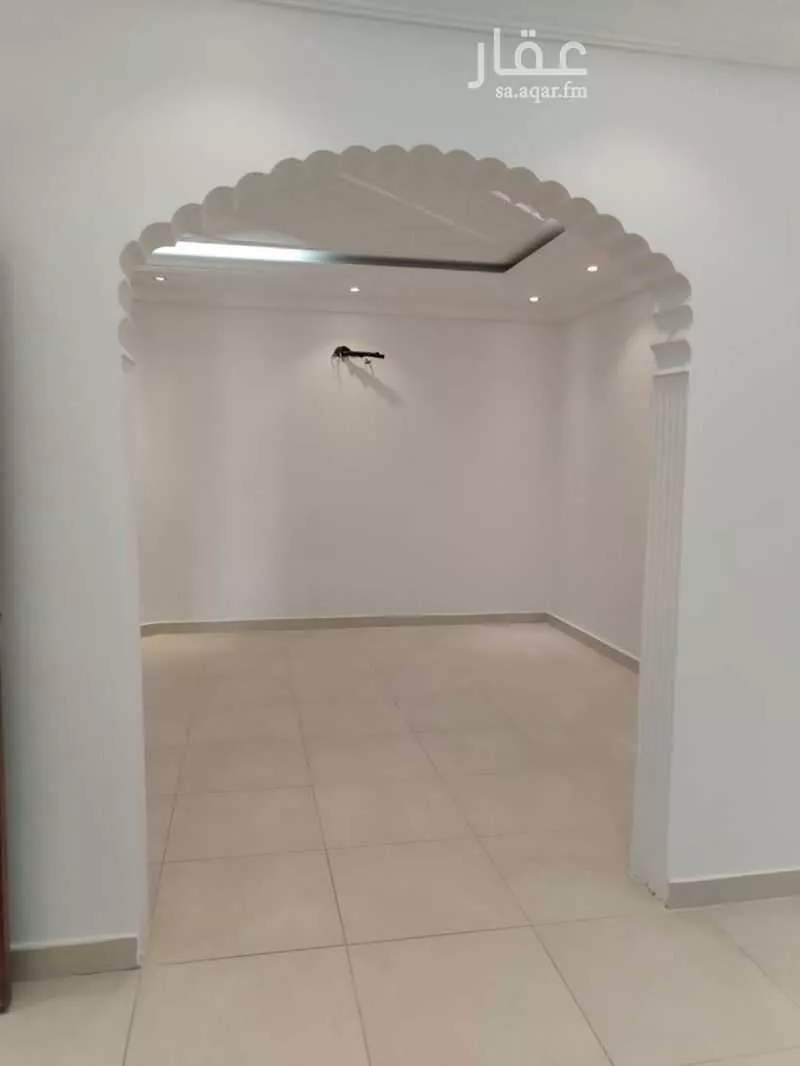 9 bedroom villa in Al Fardus, Jeddah 4