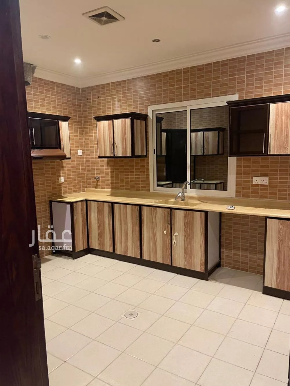 4 bedroom apartment in Hajar, Eastern Province 4