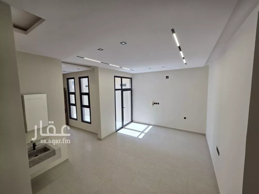 دور 4 غرف في الشرق 6