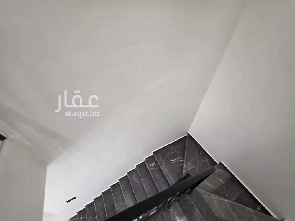دور 4 غرف في الشرق 8