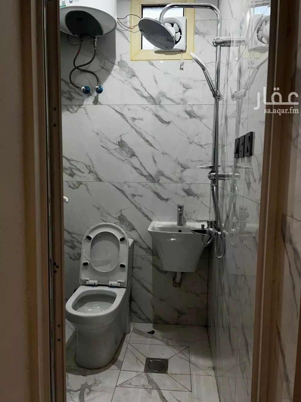 3 bedroom floor in Al Malqa 5