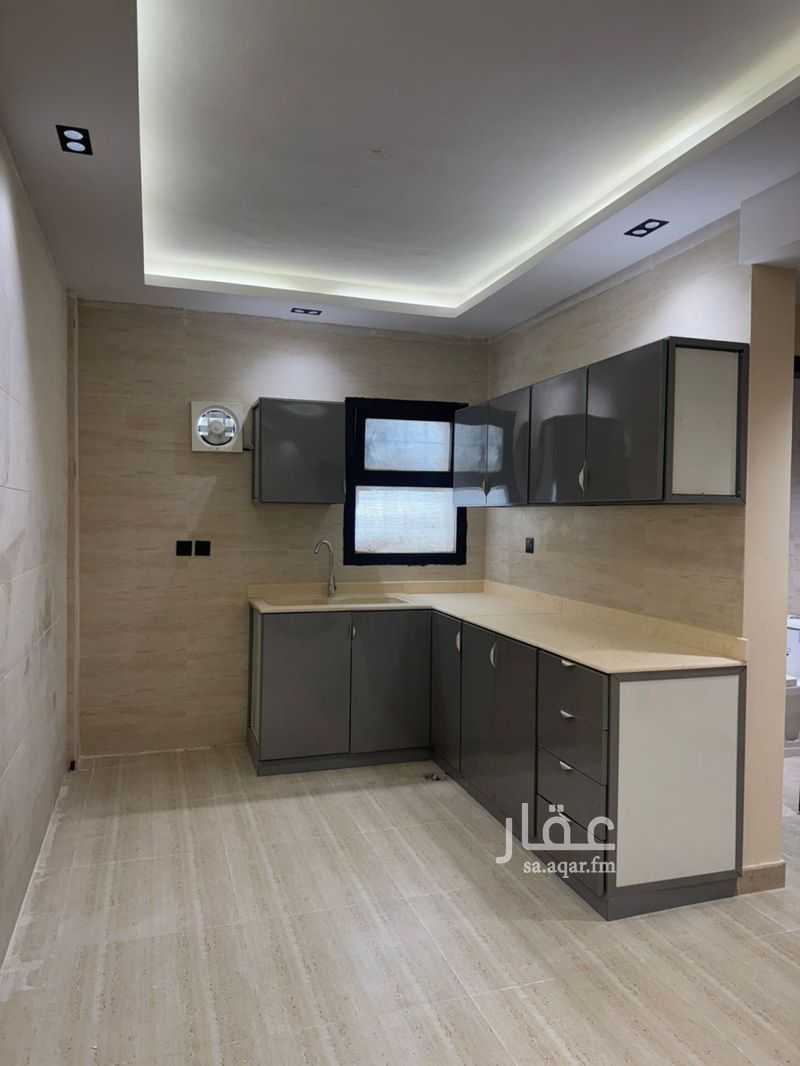 24 bedroom building in Al Malaz, Riyadh 2