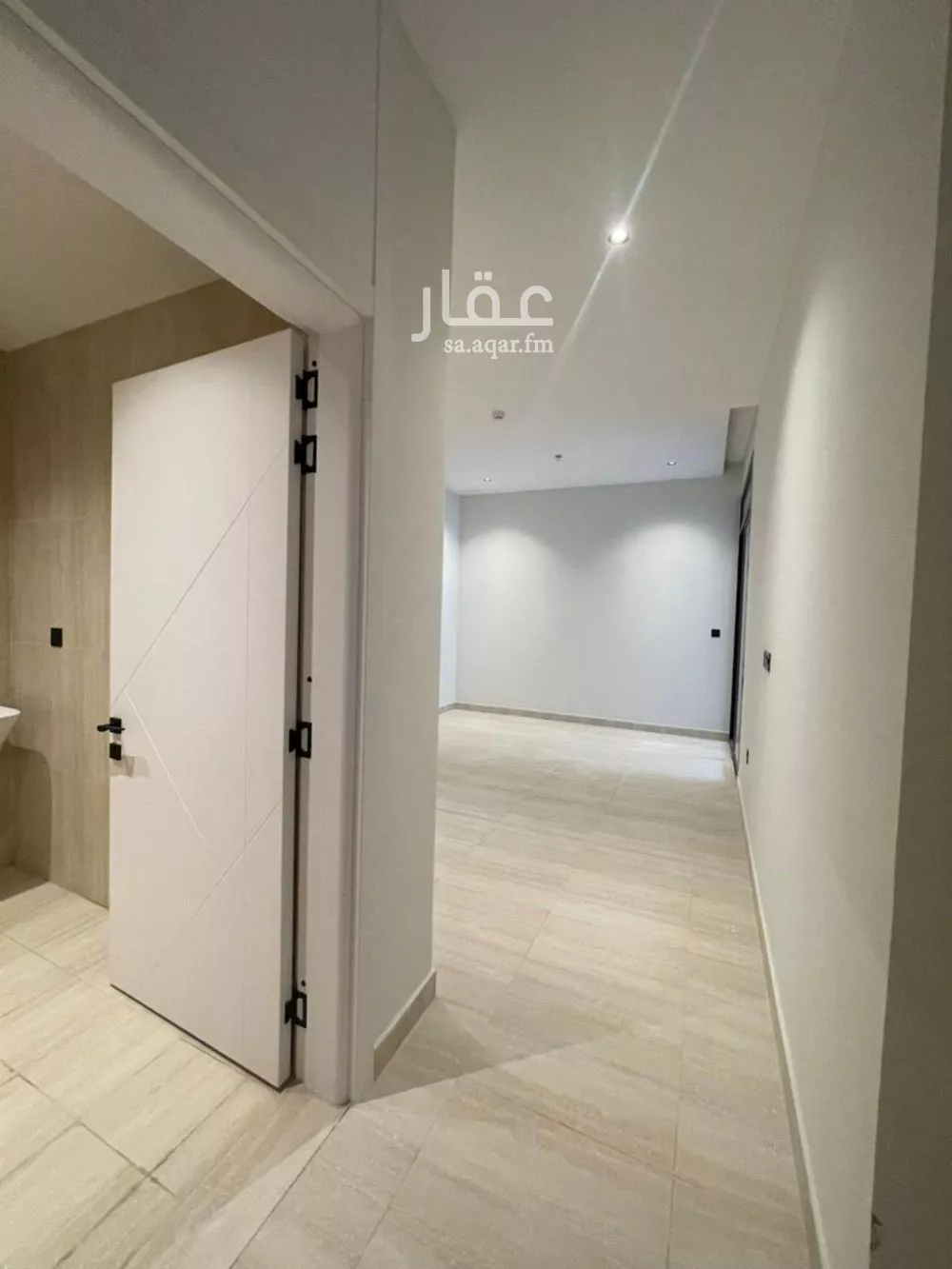 3 bedroom apartment in Al Rimal 8