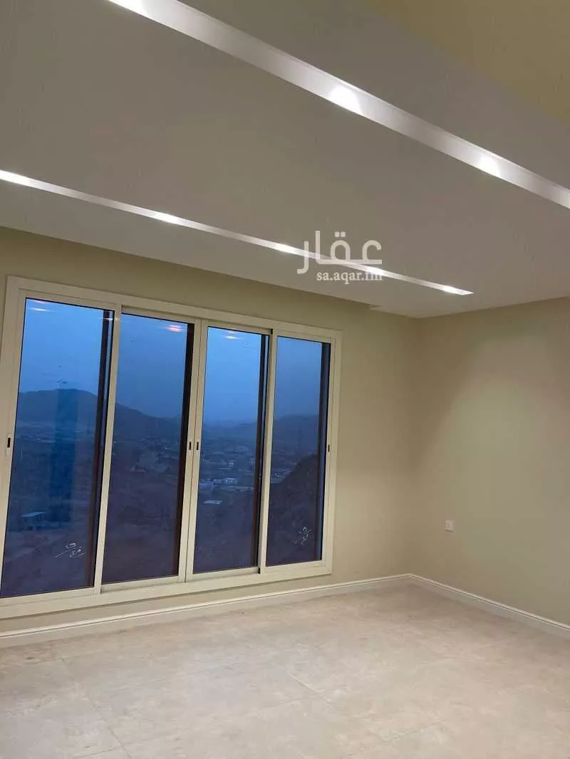 3 bedroom apartment in Al Ukayshiyyah, Makkah 8