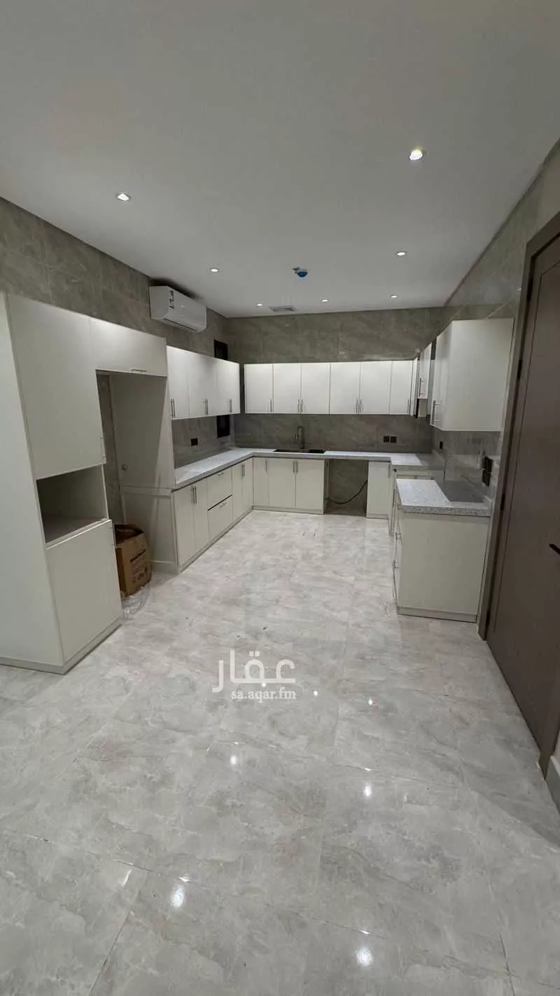 4 bedroom apartment in Al Hamra 6
