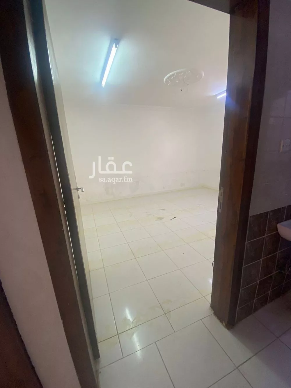 شقة 3 غرف في الرمال 4