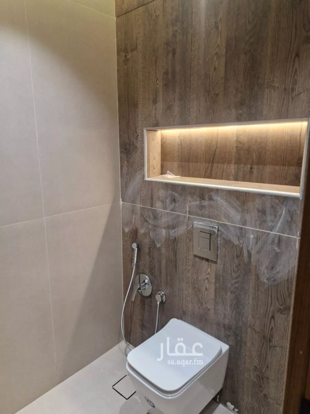 4 bedroom floor in Al Jazirah 13