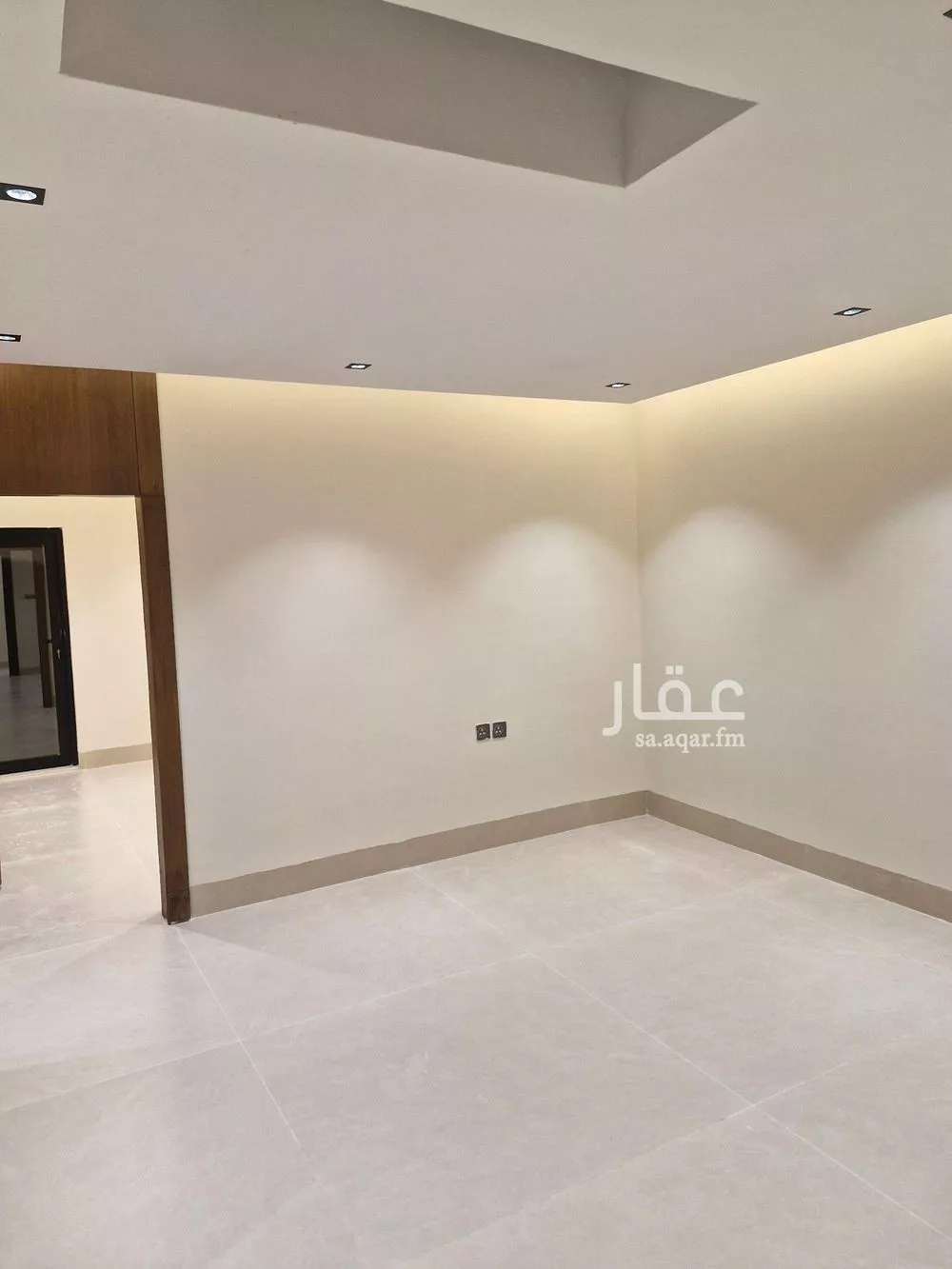 4 bedroom floor in Al Jazirah 5