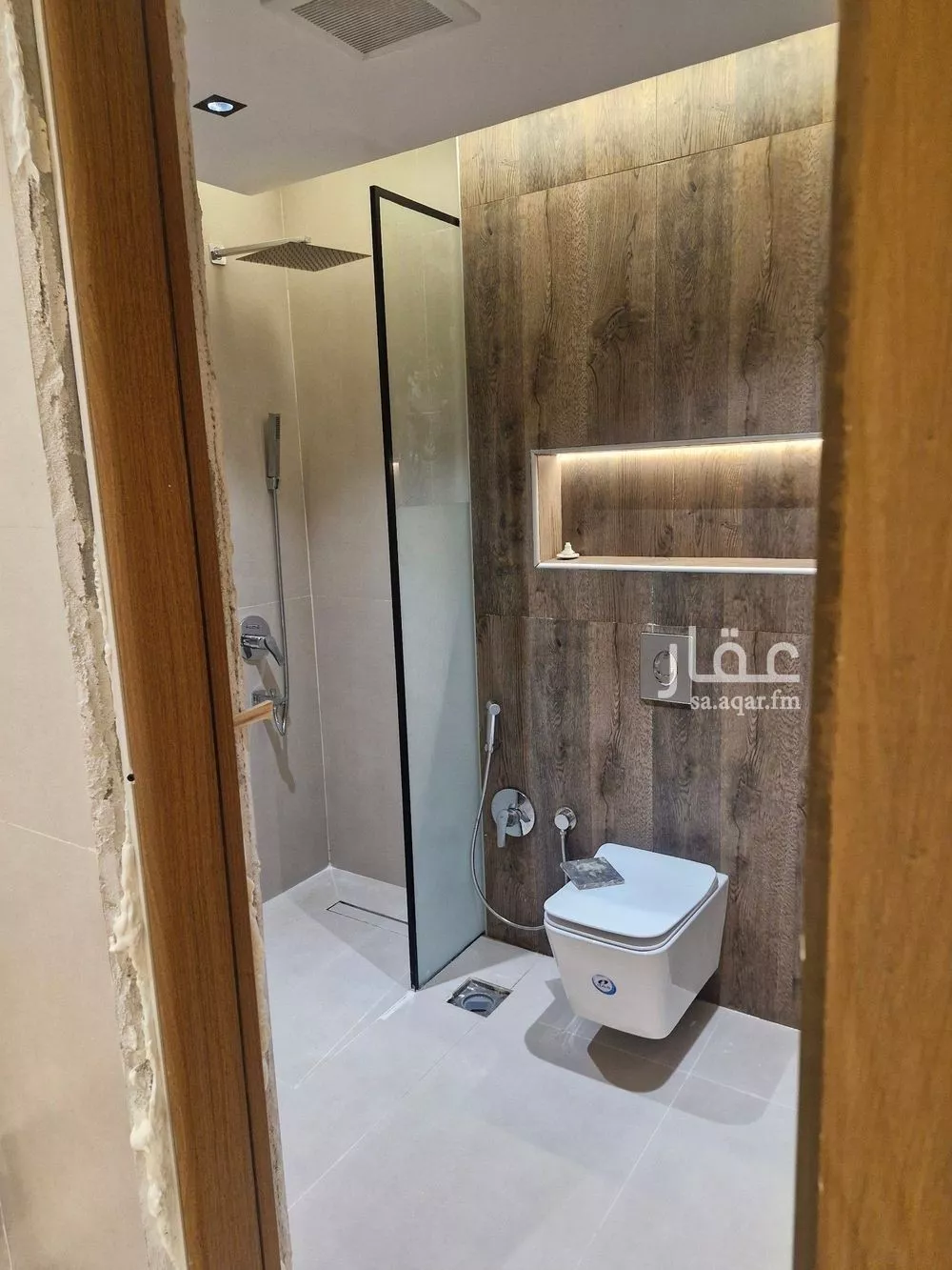 4 bedroom floor in Al Jazirah 9