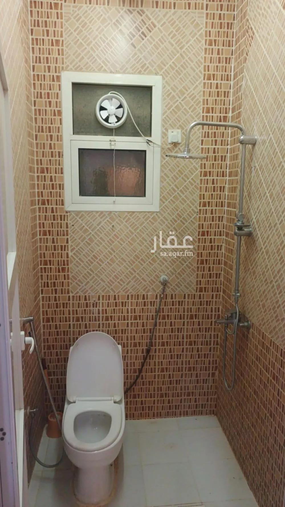 شقة 2 غرف في الملقا 3