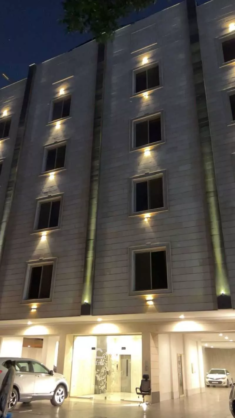 6 bedroom apartment in Al Marwa 7