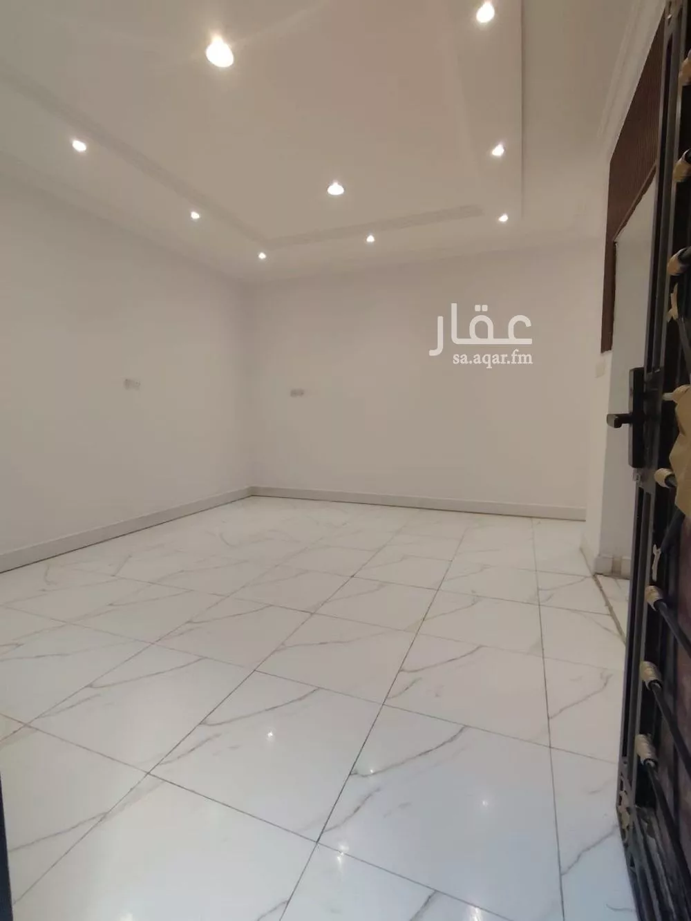 شقة 1 غرف في العقيق 2