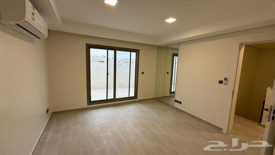 5 bedroom villa in Al Narjis 2