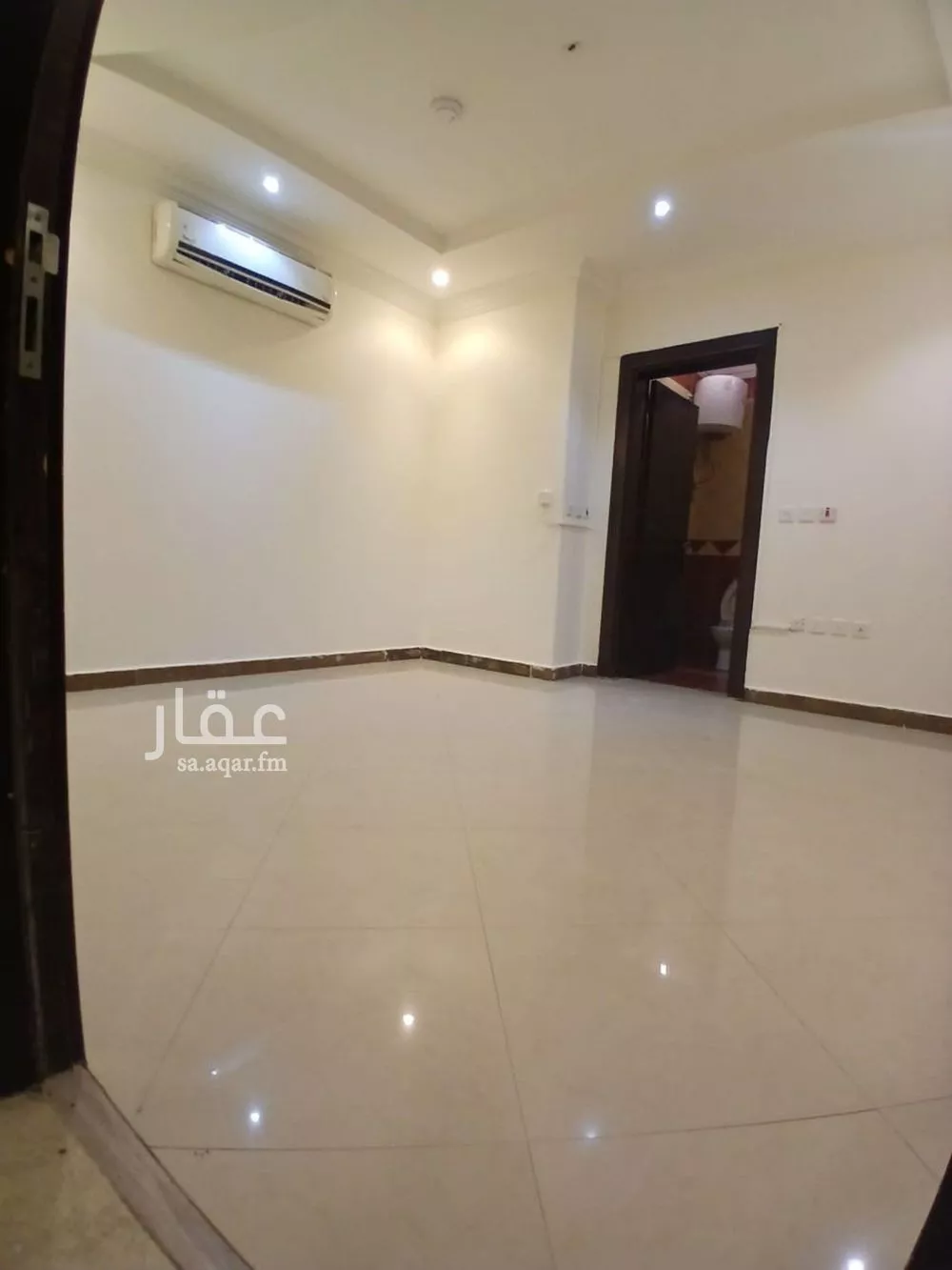شقة 1 غرف في العارض 3