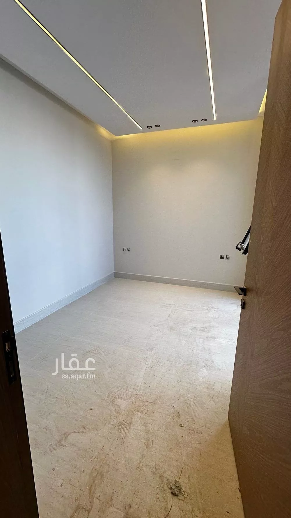 5 bedroom villa in Dhahrat Laban 14