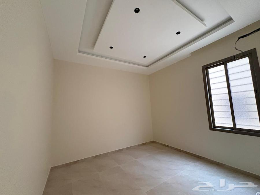 6 bedroom villa in Al Bayan 13