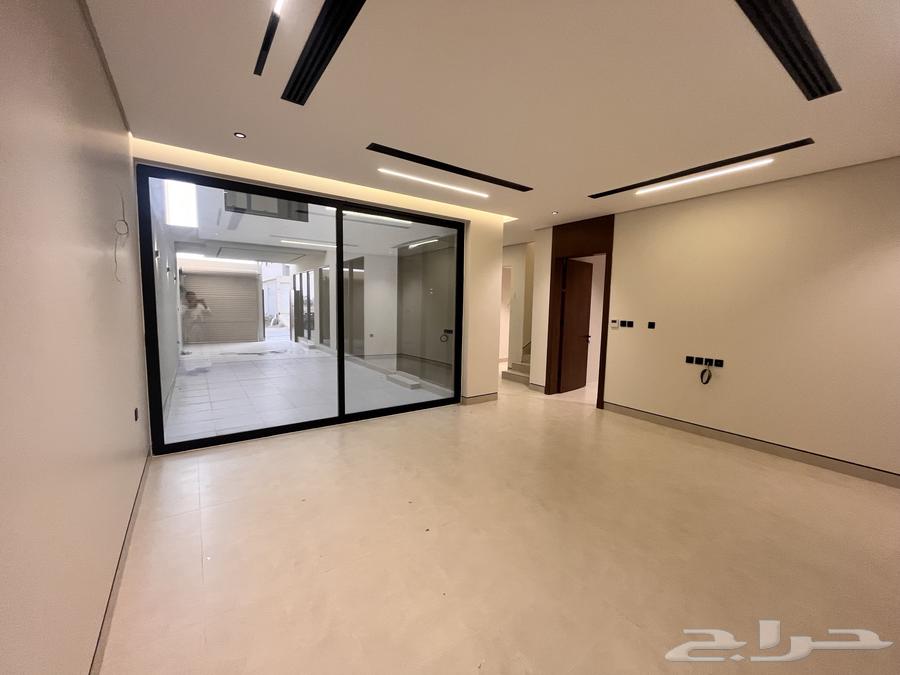 4 bedroom villa in Al Mahdiyyah 6