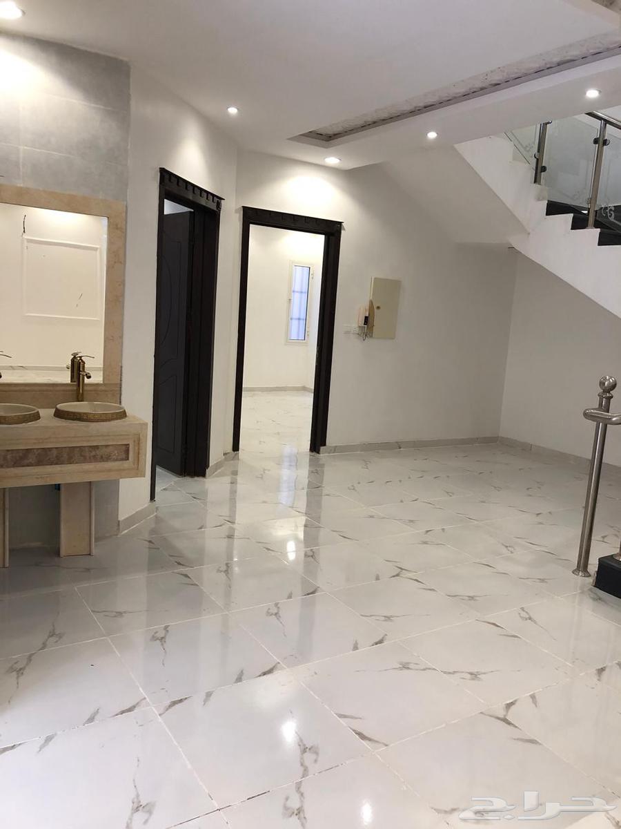 5 bedroom villa in Al Rimal 6
