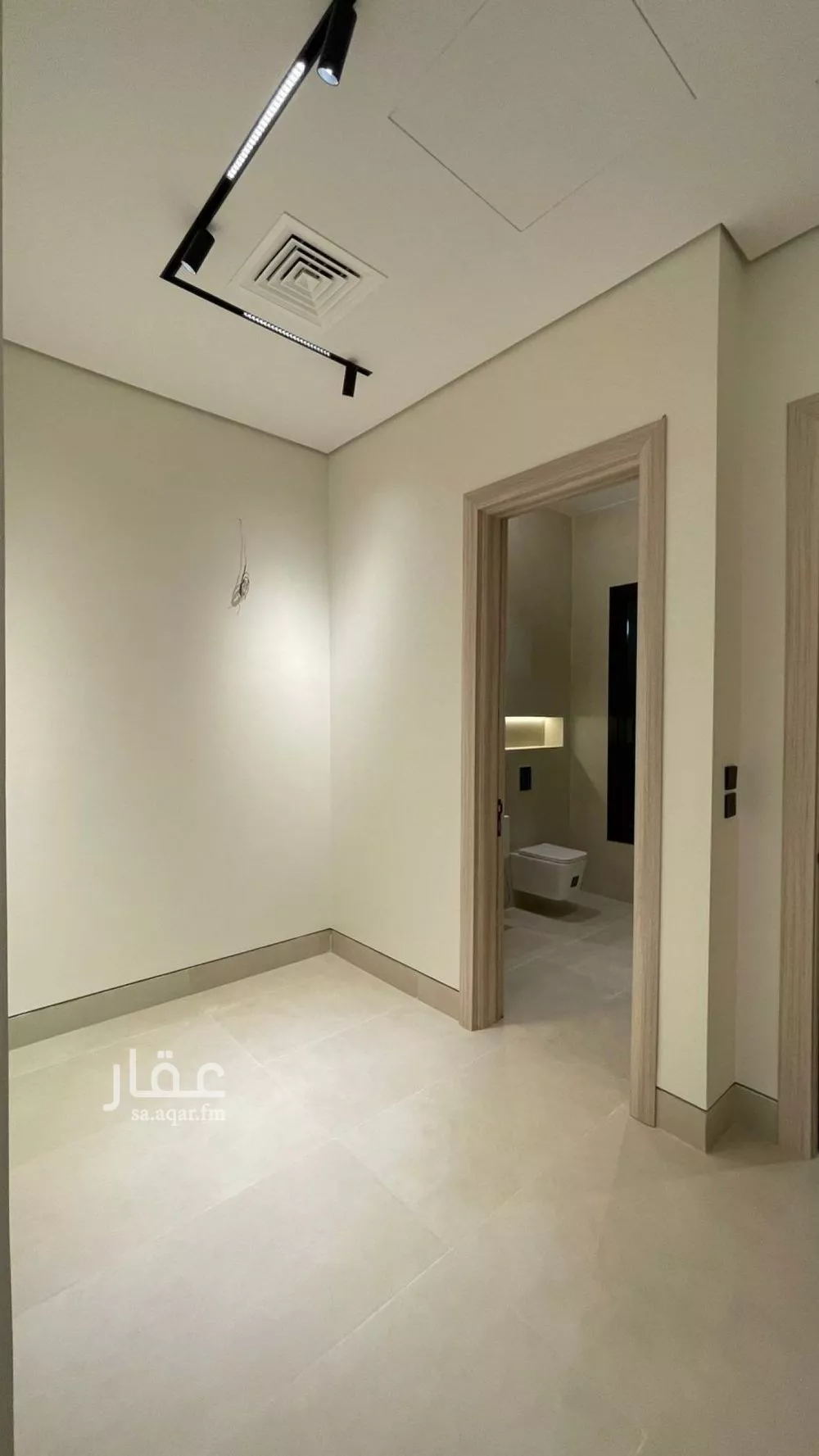 6 bedroom villa in Al Mahdiyyah 23