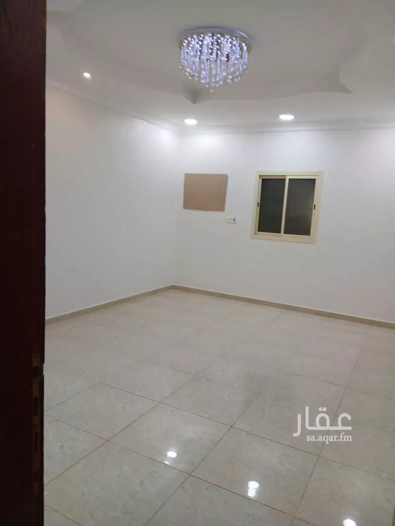 فيلا 7 غرف في ضاحية الملك فهد 3