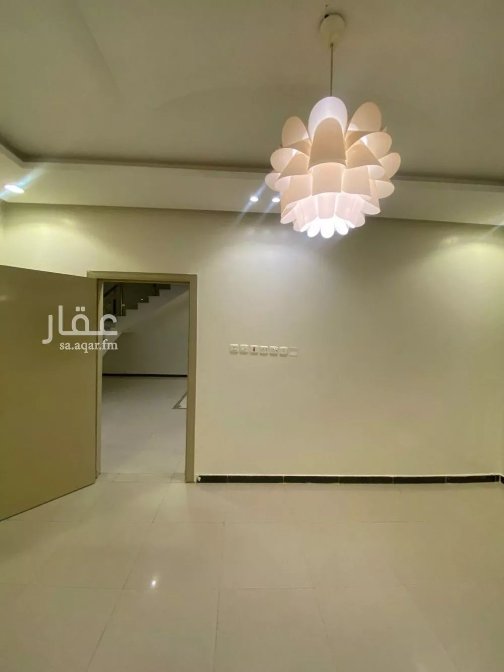 شقة 5 غرف في الرمال 21