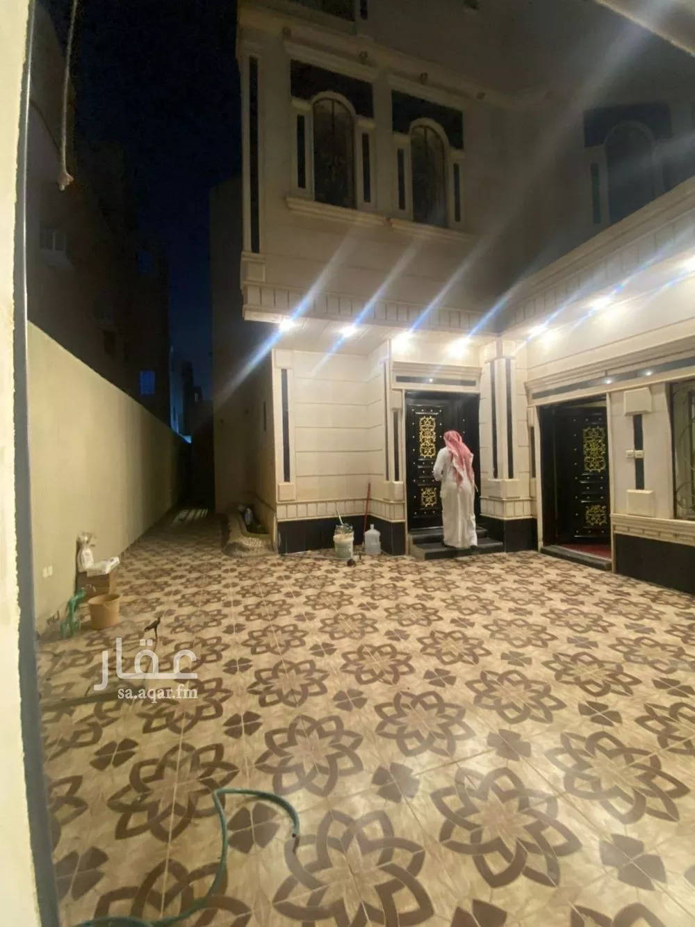 شقة 5 غرف في الرمال 28