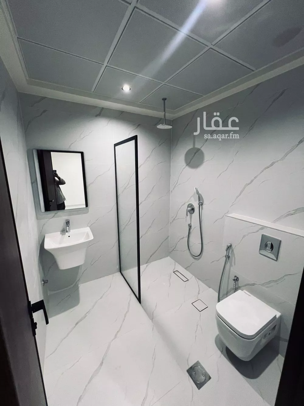 شقة 1 غرف في الملقا 2