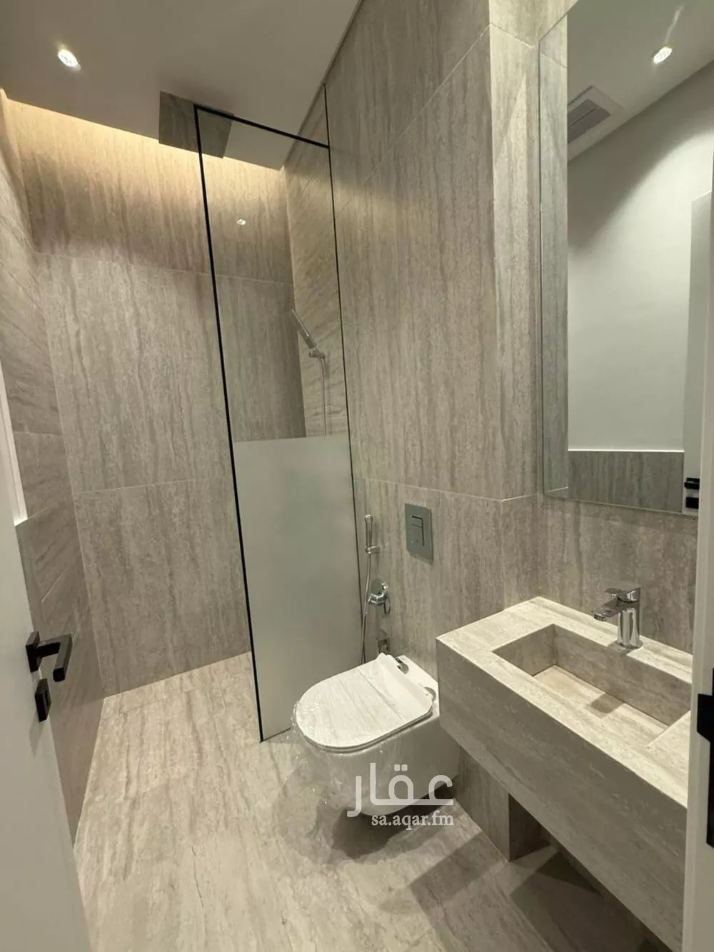 2 bedroom apartment in Al Aqiq 20