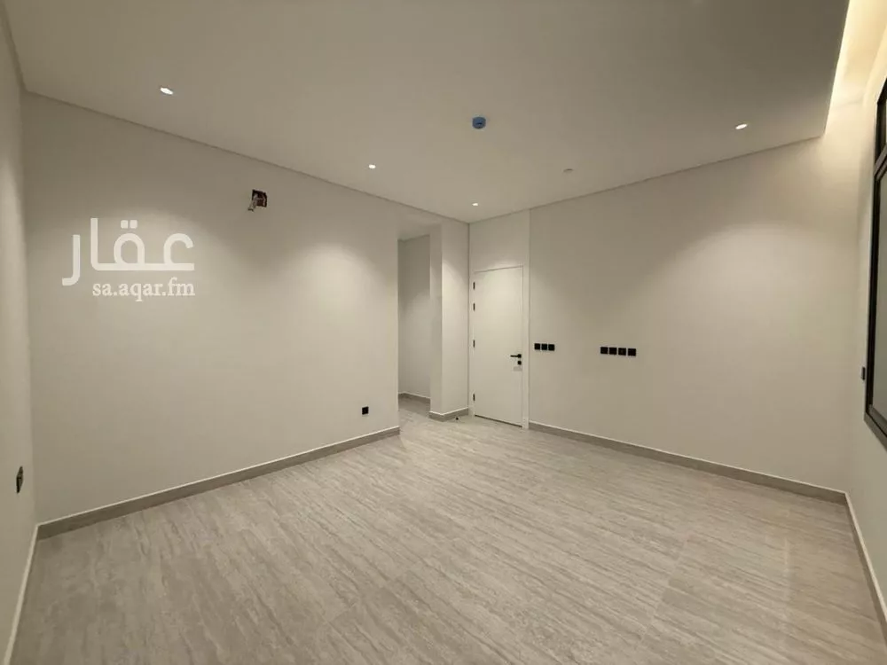 2 bedroom apartment in Al Aqiq 6