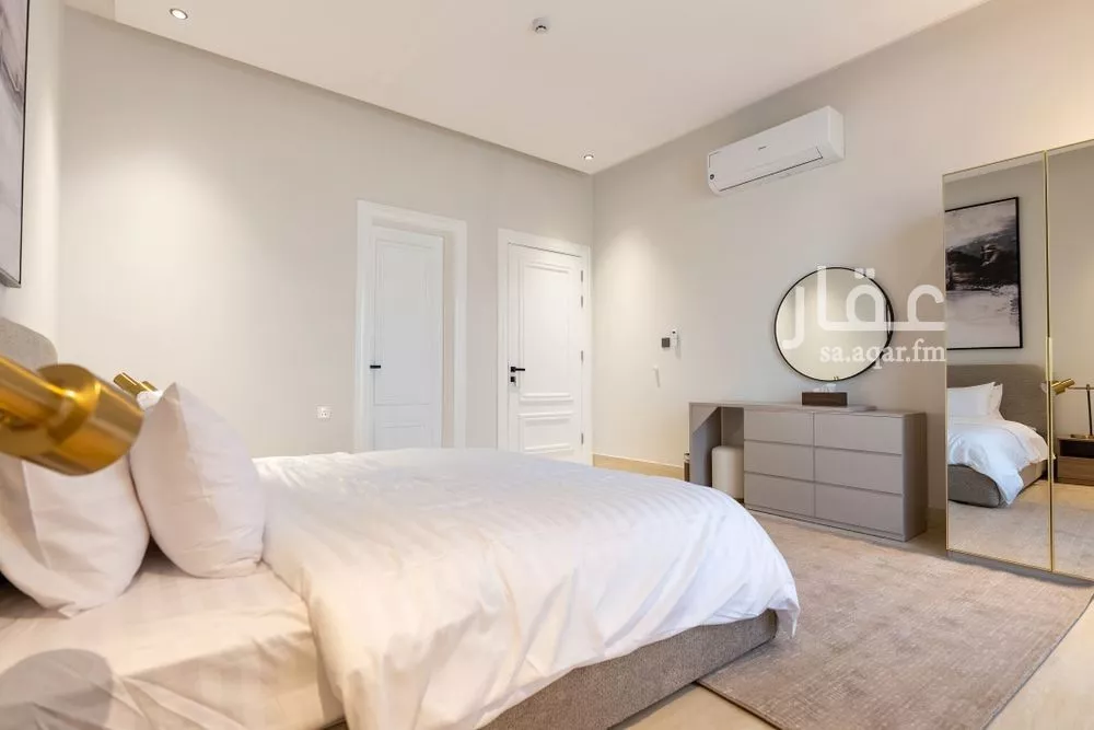 3 bedroom apartment in Al Malqa 7