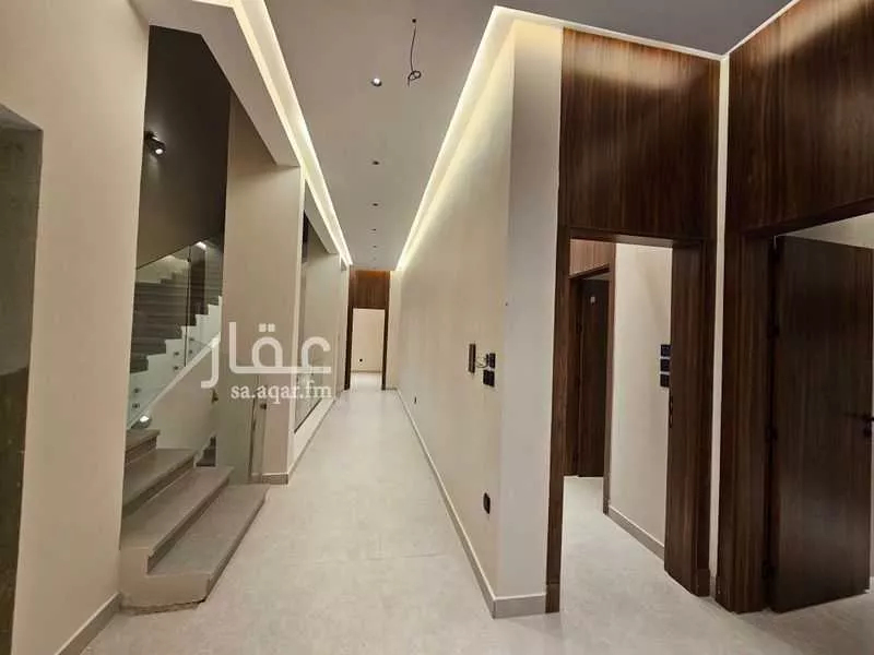 6 bedroom villa in Al Shiraa 11