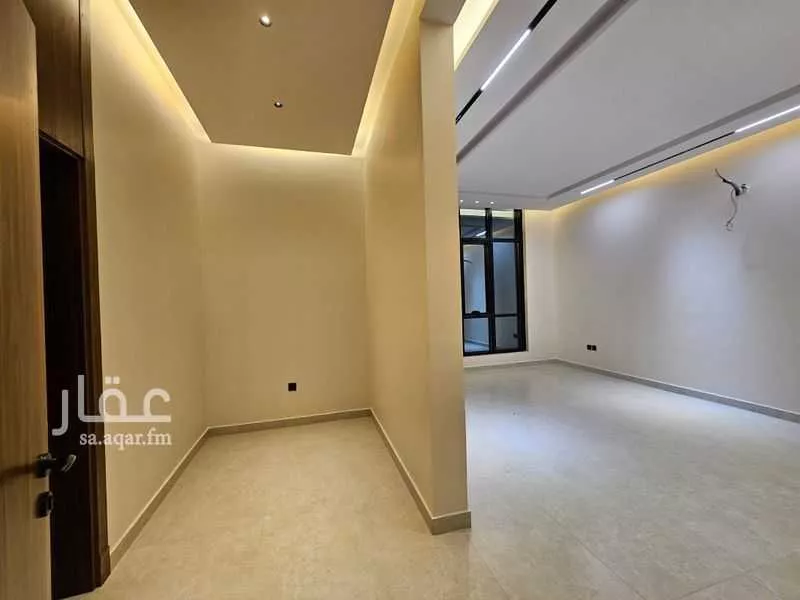6 bedroom villa in Al Shiraa 18