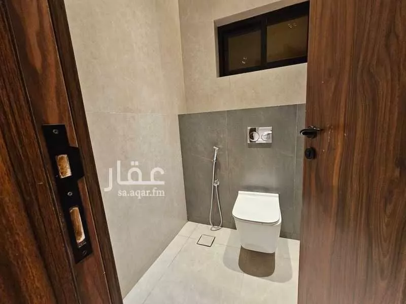 6 bedroom villa in Al Shiraa 7