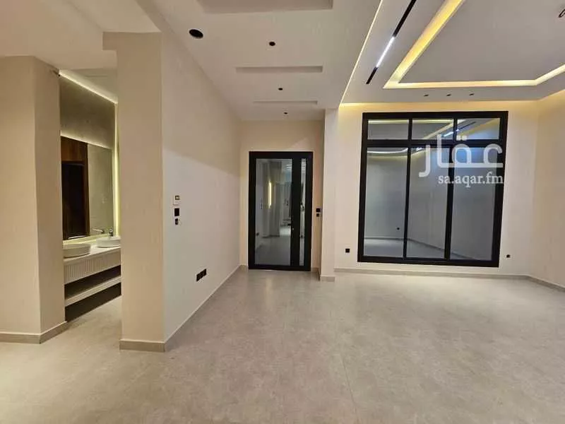 6 bedroom villa in Al Shiraa 9
