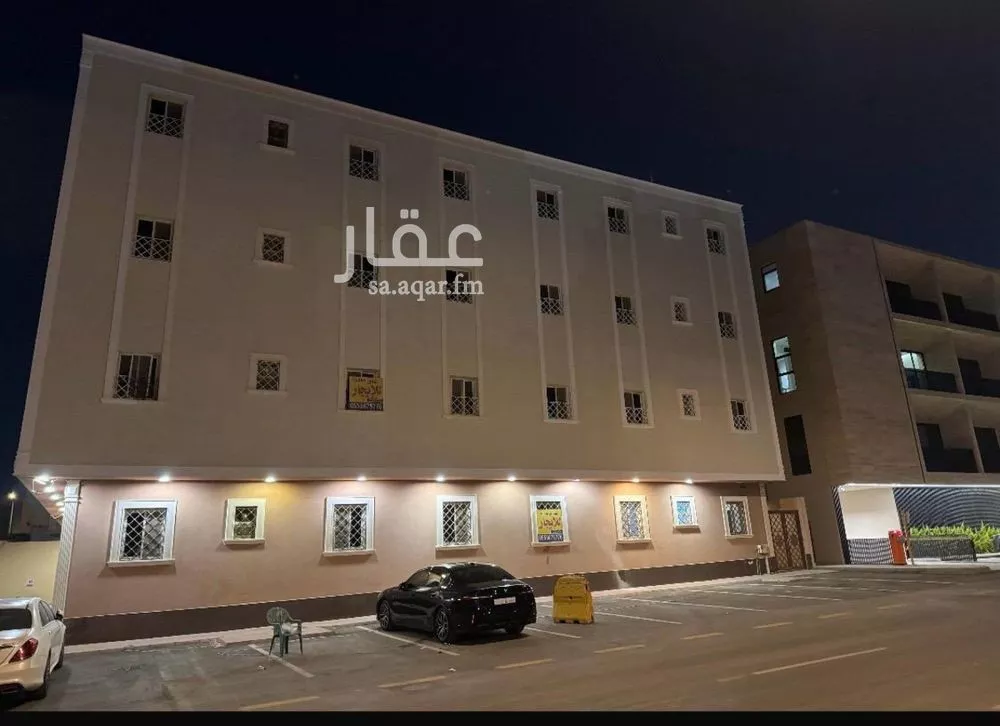 3 bedroom apartment in Al Malqa 7