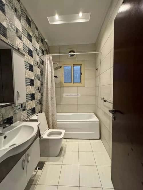 4 bedroom apartment in Al Marwa 5
