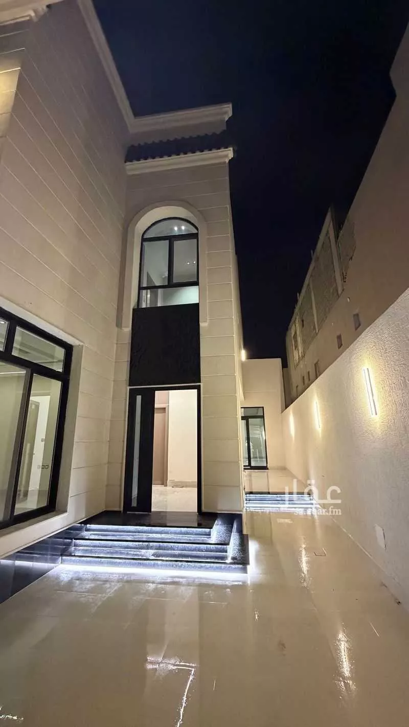 7 bedroom villa in As Sawari 4